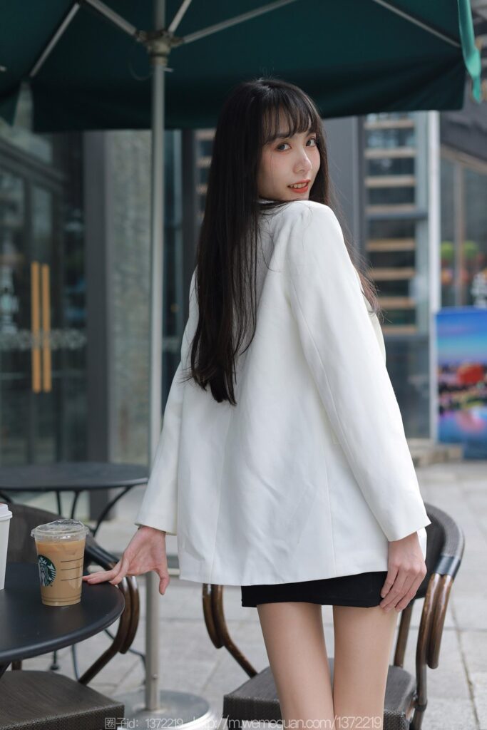 [IESS異思趣向] 2023.2.18 絲享家 1365 團團《街拍OL美女》[89P/93MB]插圖3