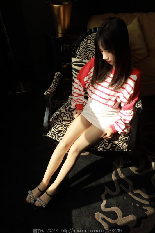 [IESS異思趣向] 2023.2.22 絲享家 1369 美子《藏在光影里》[93P/79MB]-無(wú)料攝影圈