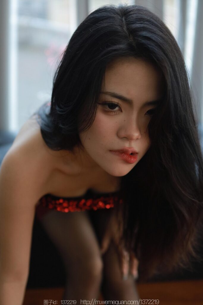 [IESS異思趣向] 2023.2.26 絲享家 1373 兔兔《紅裙女神（下）》[85P/94MB]插圖2