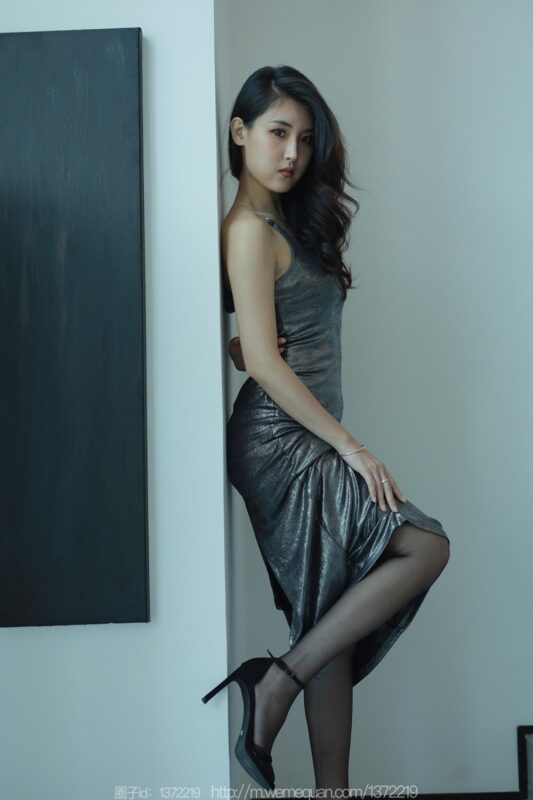 [IESS異思趣向] 2023.6.29 絲享家 1467 小寶《液體金屬裙》[80P/85MB]-無料攝影圈