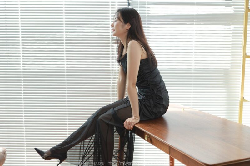 [IESS異思趣向] 2023.7.12 絲享家 1478 小金《黑色蒙娜麗莎》[84P/85MB]-無料攝影圈