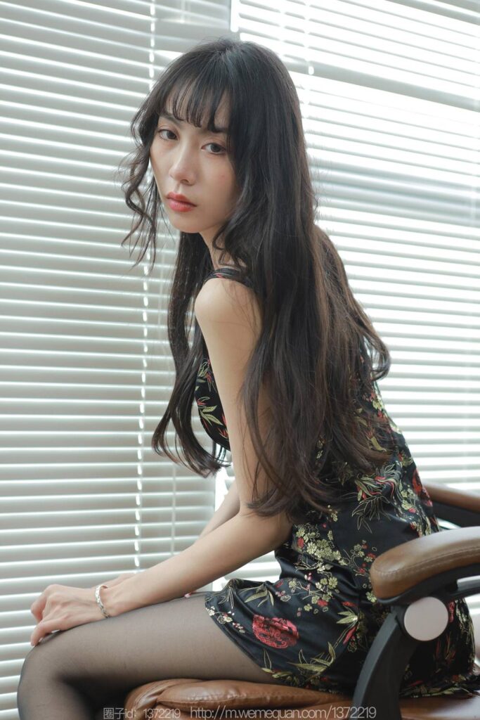 [IESS異思趣向] 2023.7.20 絲享家 1485 團(tuán)團(tuán)《長(zhǎng)長(zhǎng)的月退》[78P/85MB]插圖