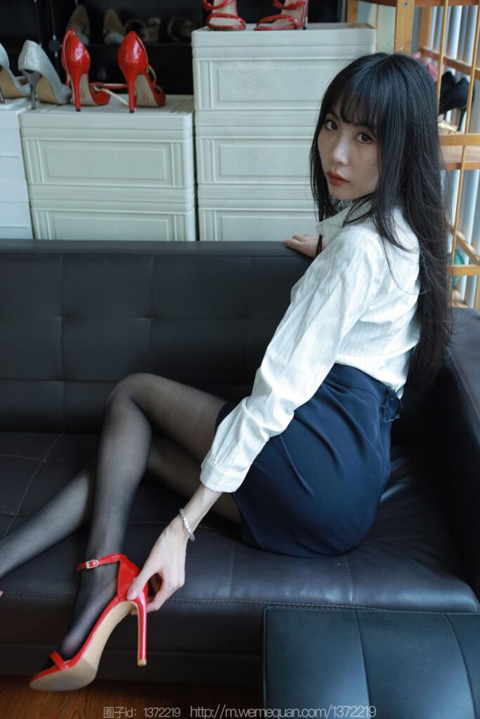 [IESS異思趣向] 2023.8.6 絲享家 1499 團團《光影交錯》[84P/90MB]插圖1