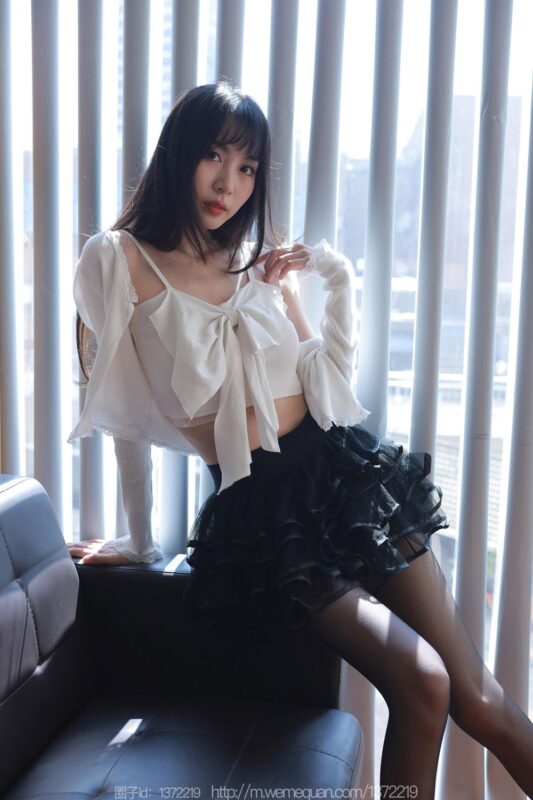 [IESS異思趣向] 2023.09.10 絲享家 1529 團團《美妙后豎線》[81P/92MB]-無料攝影圈