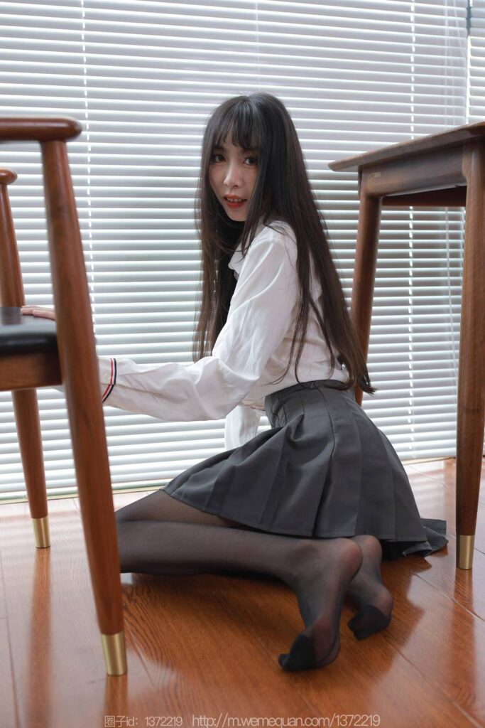 [IESS異思趣向] 2023.09.18 絲享家 1536 團(tuán)團(tuán)《長腿百褶裙》[82P/89MB]插圖3