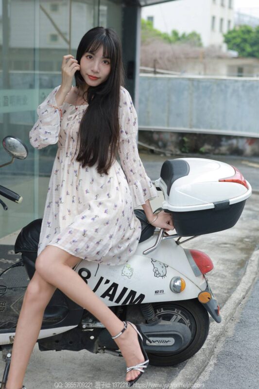 [IESS異思趣向] 2023.10.15 絲享家 1559 團(tuán)團(tuán)《風(fēng)吹裙子》[82P/82MB]-無(wú)料攝影圈