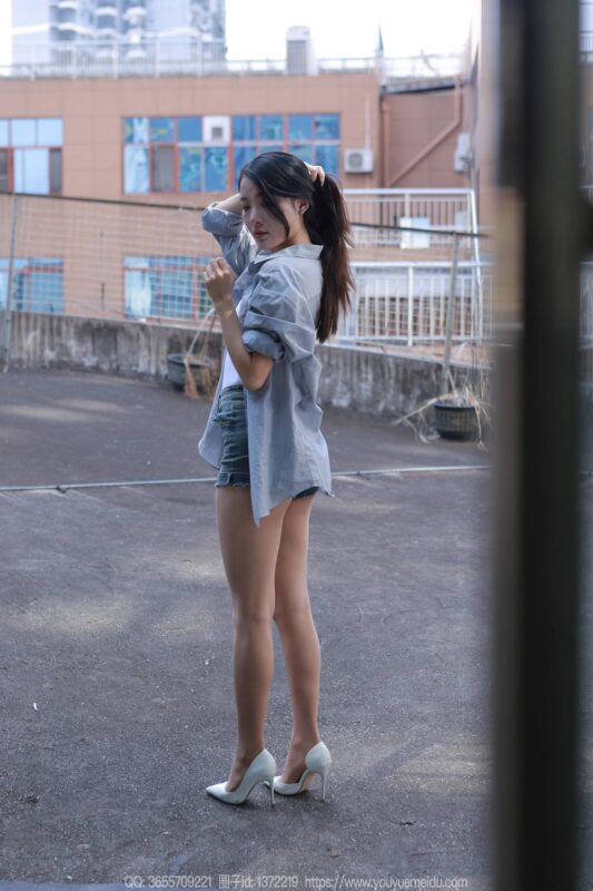 [IESS異思趣向] 2023.10.30 絲享家 1572 婉萍《超短牛仔褲》[83P/90MB]-無料攝影圈