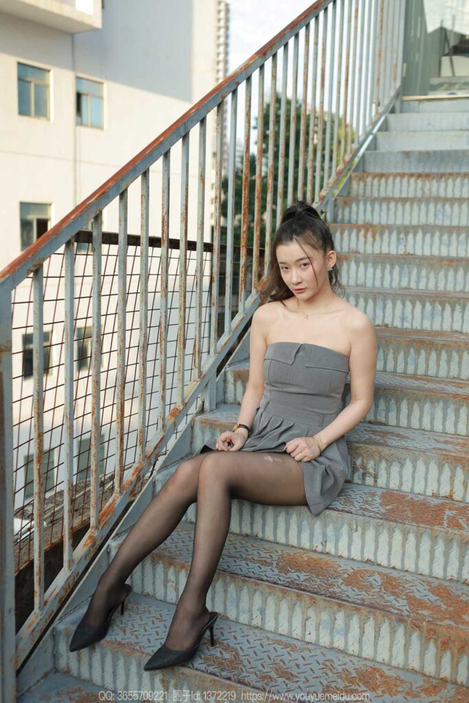 [IESS異思趣向] 2023.11.01 絲享家 1574 秋秋《灰色小禮裙》[78P/99MB]插圖1