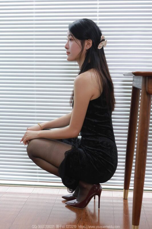 [IESS異思趣向] 2023.11.05 絲享家 1577 婉萍《黑色秘密》[85P/79MB]-無(wú)料攝影圈