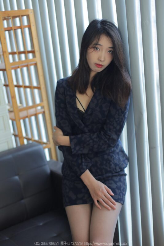 [IESS異思趣向] 2024.02.12 絲享家 1662 小九《誘人灰色》[89P/63MB]-無料攝影圈