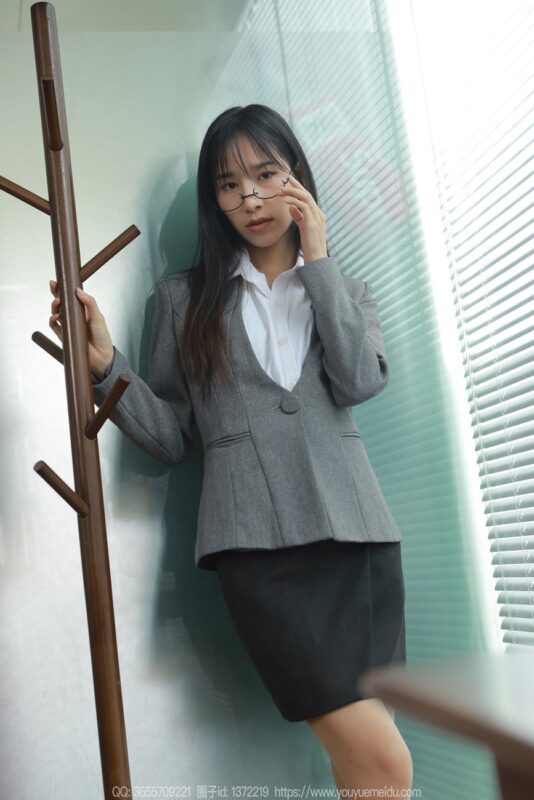 [IESS異思趣向] 2024.03.15 絲享家 1690 美子《斯來想去》[83P/65MB]-無料攝影圈