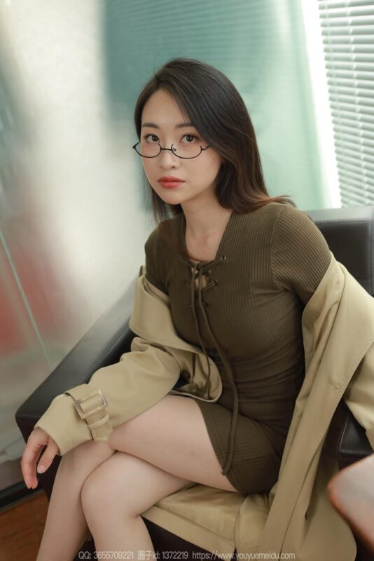 [IESS異思趣向] 2024.03.21 絲享家 1695 小婕《包臀肉絲（上）》[84P/72MB]-無料攝影圈