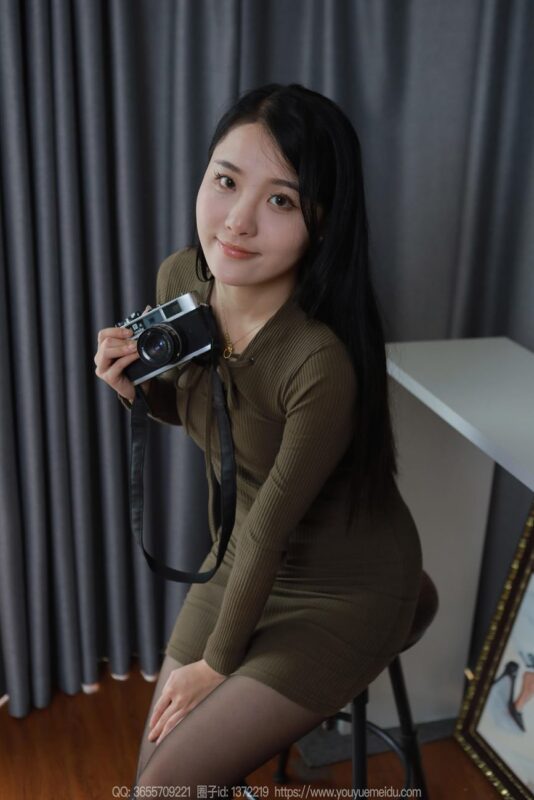 [IESS異思趣向] 2024.04.18 絲享家 1719 婉萍《美女攝影師》[80P/75MB]-無料攝影圈