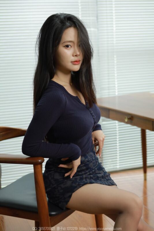 [IESS異思趣向] 2024.08.06 絲享家 1813 兔兔《花紋短裙（下）》[82P/65MB]-無(wú)料攝影圈