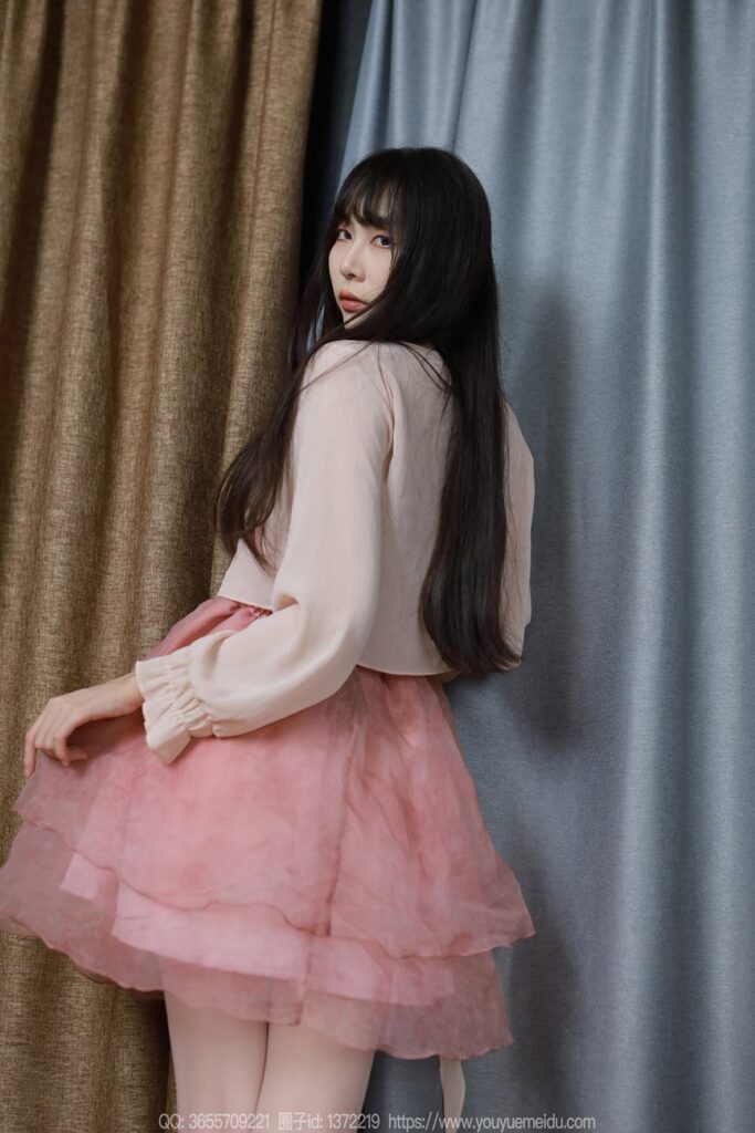 [IESS異思趣向] 2024.08.08 絲享家 1815 團(tuán)團(tuán)《粉白漸變（下）》[88P/83MB]插圖1