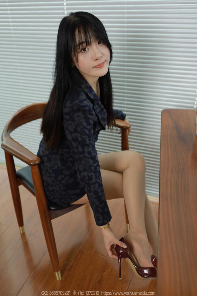 [IESS異思趣向] 2024.08.14 絲享家 1819 婉萍《陽(yáng)光OL(下）》[87P/75MB]插圖