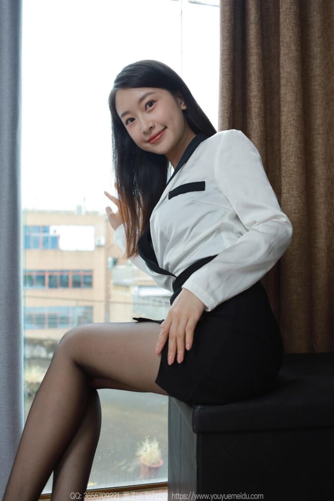 [IESS異思趣向] 2024.09.05 絲享家 1838 小婕《黑白職業(yè)裝（上）》[85P/75MB]插圖