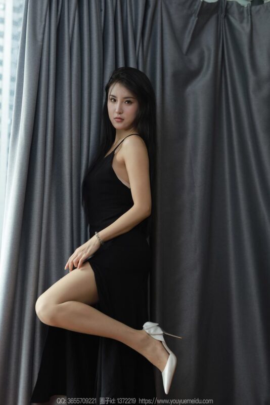 [IESS異思趣向] 2024.09.09 絲享家 1841 小寶《吊帶高叉裙》[83P/72MB]-無(wú)料攝影圈