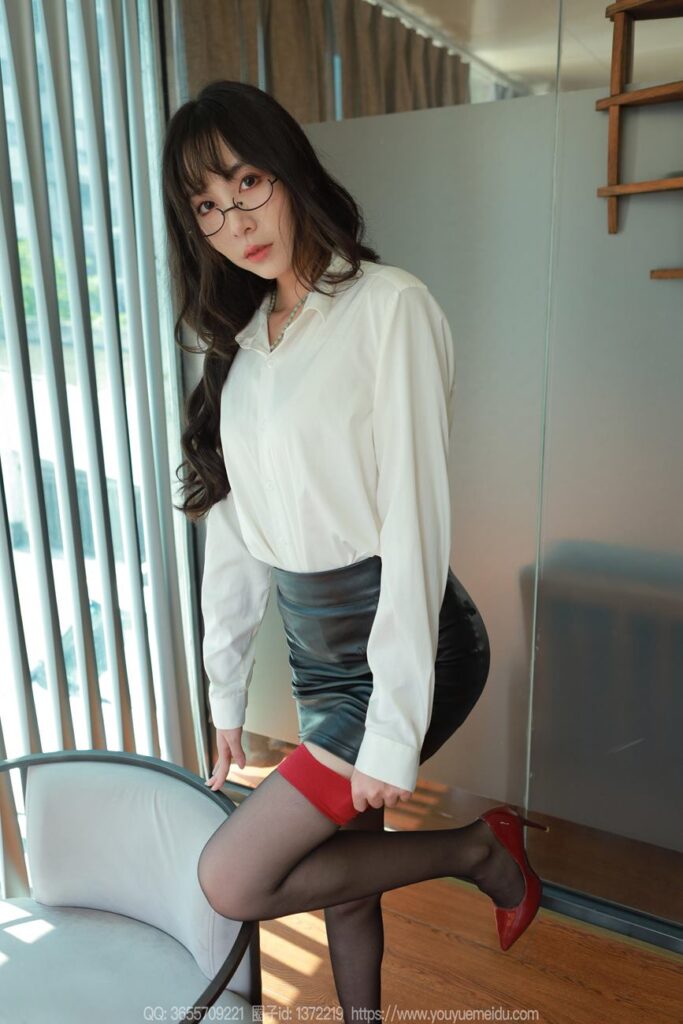 [IESS異思趣向] 2024.10.04 絲享家 1863 團團《雙紅長腿》[90P/86MB]插圖2