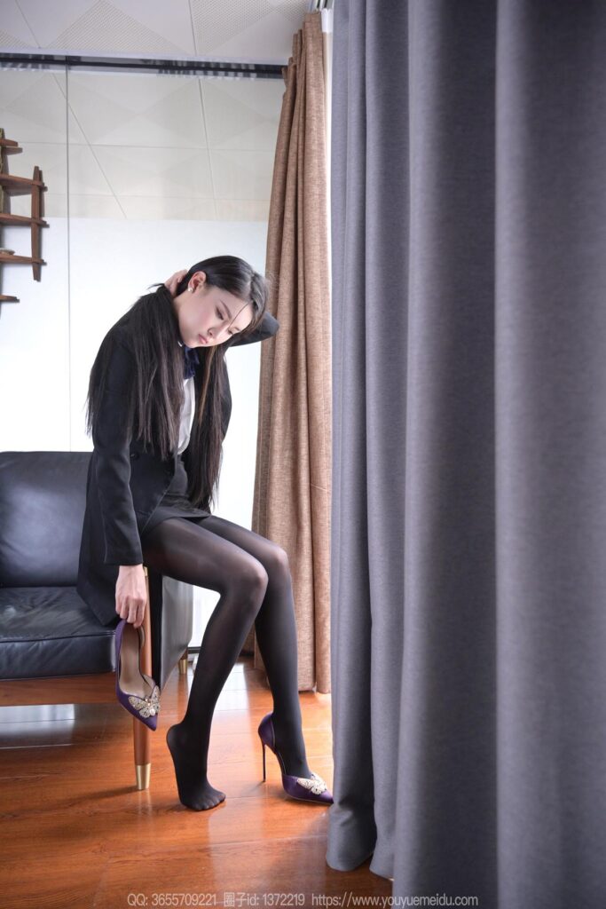 [IESS異思趣向] 2024.10.22 絲享家 1878 小寶《油亮長(zhǎng)腿（下）》[84P/104MB]插圖2