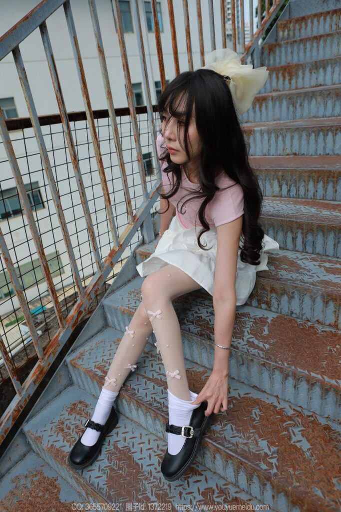 [IESS異思趣向] 2024.10.27 絲享家 1882 團團《破洞而出》[90P/98MB]插圖