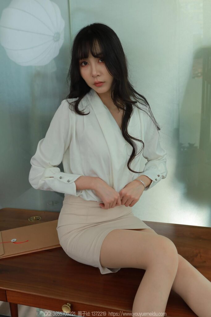 [IESS異思趣向] 2024.11.04 絲享家 1889 團(tuán)團(tuán)《白鞋長(zhǎng)腿》[98P/75MB]插圖1