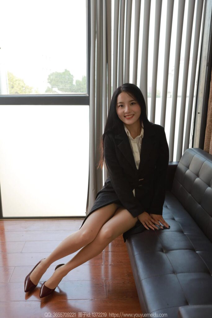 [IESS異思趣向] 2025.01.01 絲享家 1939 婉萍《藍(lán)色指甲》[96P/77MB]插圖2