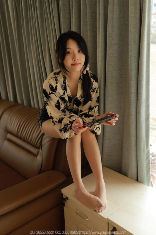 [IESS異思趣向] 2025.04.04 絲享家 2019 婉萍《雙腳成行（下）》[88P/70MB]-無(wú)料攝影圈