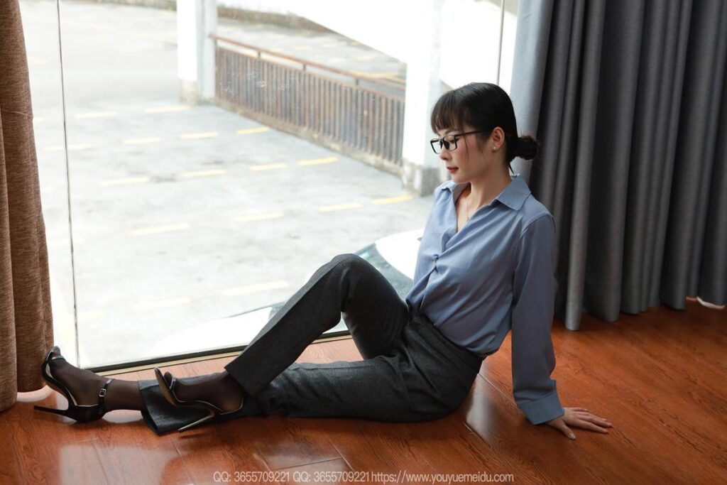 [IESS異思趣向] 2025.04.11 絲享家 2025 小金《西褲里絲》[90P/85MB]插圖3