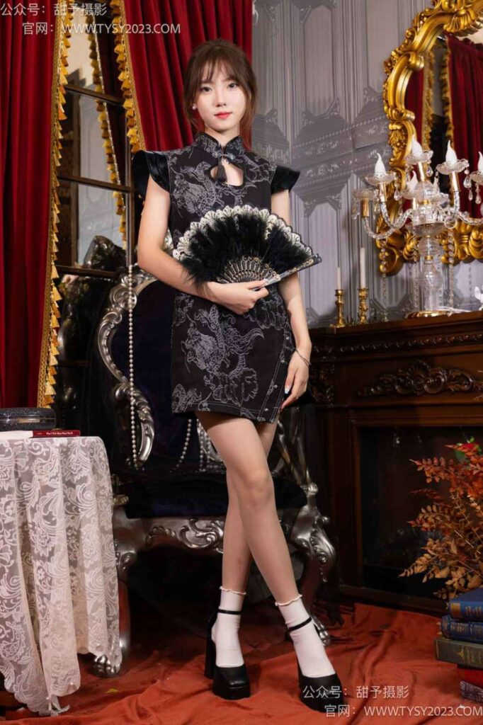 甜予攝影 NO.096期：瀾瀾-板鞋、白棉襪、肉絲（腳尖加固款）（完整版）[130P/2V/10.72GB]插圖2