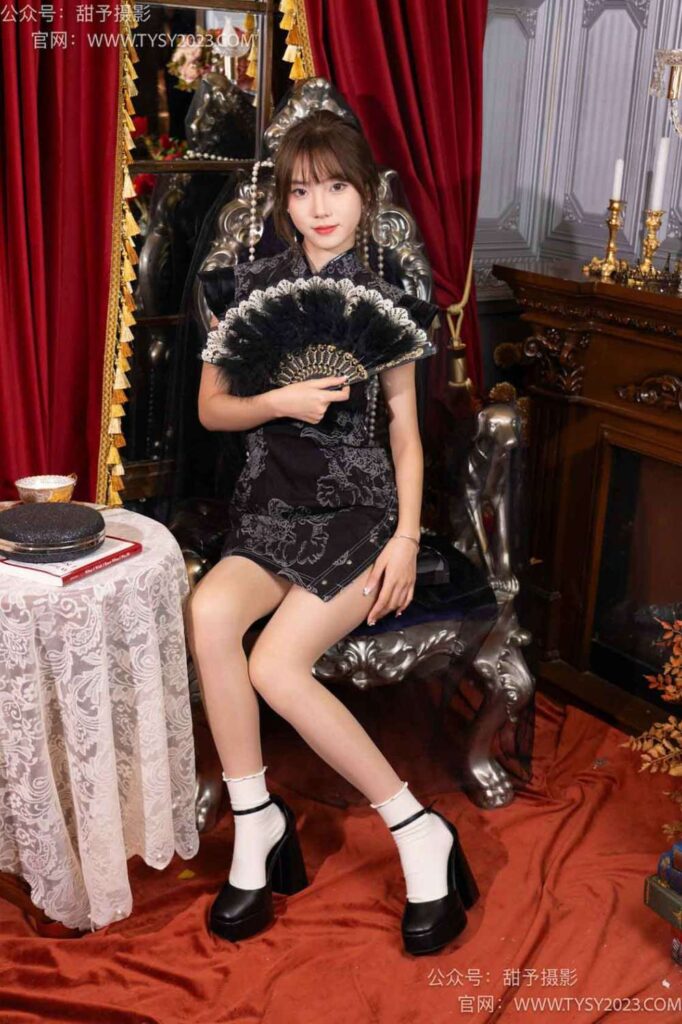 甜予攝影 NO.096期：瀾瀾-板鞋、白棉襪、肉絲（腳尖加固款）（完整版）[130P/2V/10.72GB]插圖1