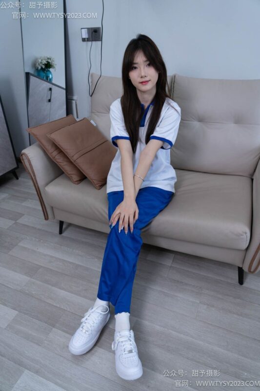 甜予攝影 NO.098期：璇璇-校服、板鞋、白棉襪、肉絲（腳尖加固款）（完整版）[135P/2V/10.37GB]-無料攝影圈