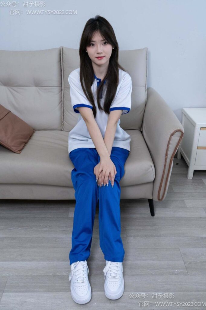 甜予攝影 NO.098期：璇璇-校服、板鞋、白棉襪、肉絲（腳尖加固款）（完整版）[135P/2V/10.37GB]插圖1