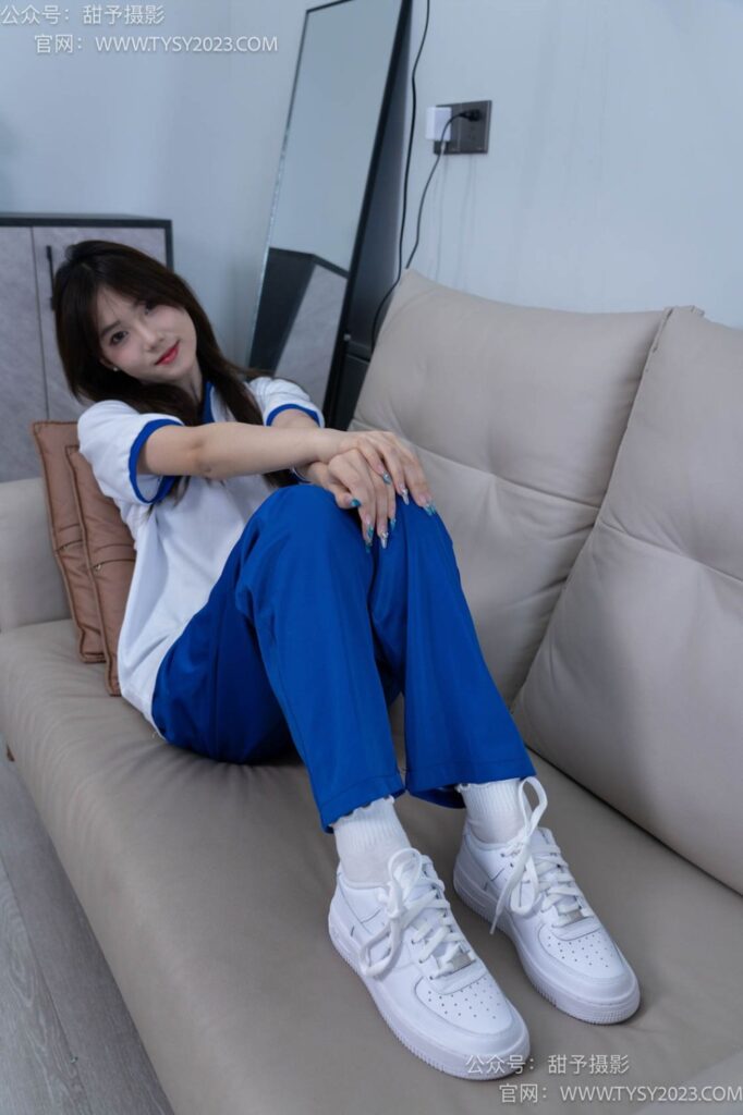 甜予攝影 NO.098期：璇璇-校服、板鞋、白棉襪、肉絲（腳尖加固款）（完整版）[135P/2V/10.37GB]插圖4
