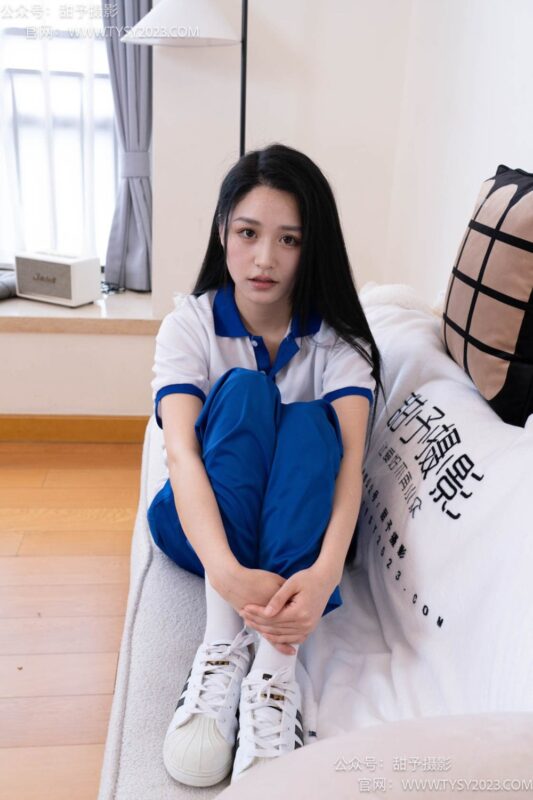 甜予攝影 NO.102期：瀾瀾-板鞋、白棉襪、肉絲（腳尖微加固款）（完整版）[126P/2V/10.05GB]-無料攝影圈