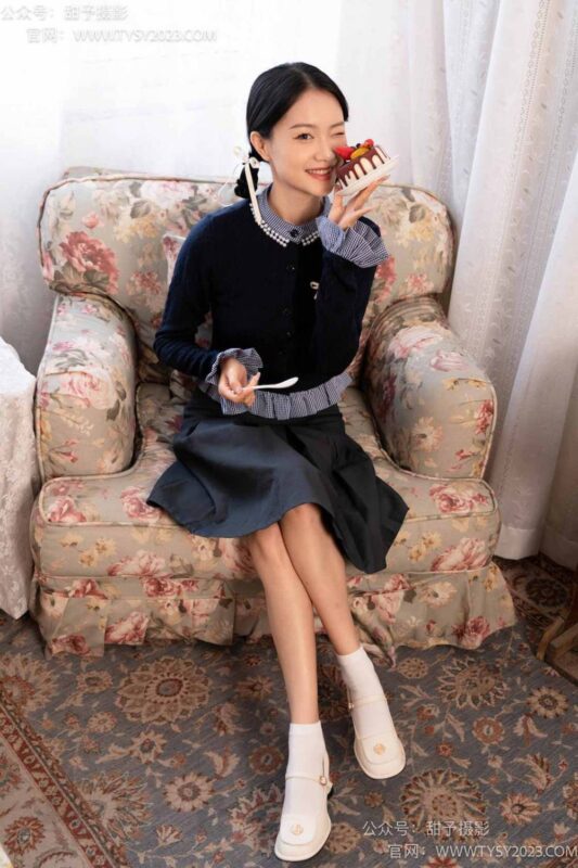 甜予攝影 NO.105期：齊齊-高跟鞋、白棉襪、裸足（完整版）[128P/2V/10.37GB]-無料攝影圈