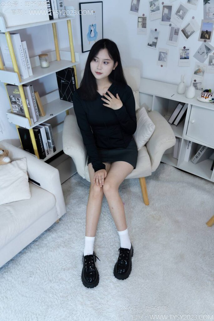 甜予攝影 NO.118 土豆-皮鞋、白棉襪、裸足[121P/2V/10.12GB]插圖2