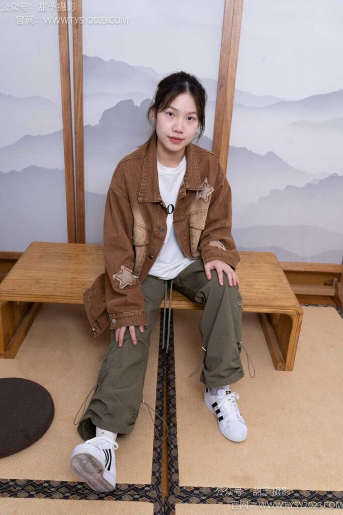 甜予攝影 積分002期 雙雙-板鞋、白棉襪、裸足[130P/2V/10.04GB]插圖2