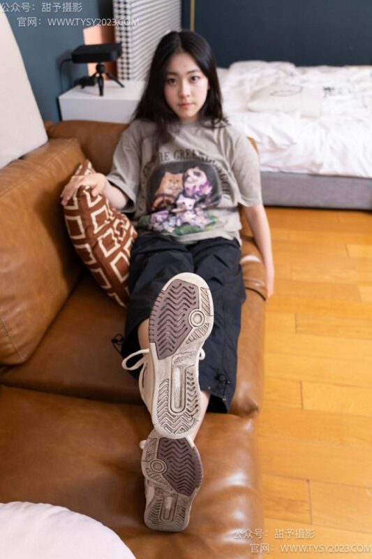 甜予攝影 積分003期 小云-板鞋、白棉襪[129P/2V/9.98GB]-無料攝影圈