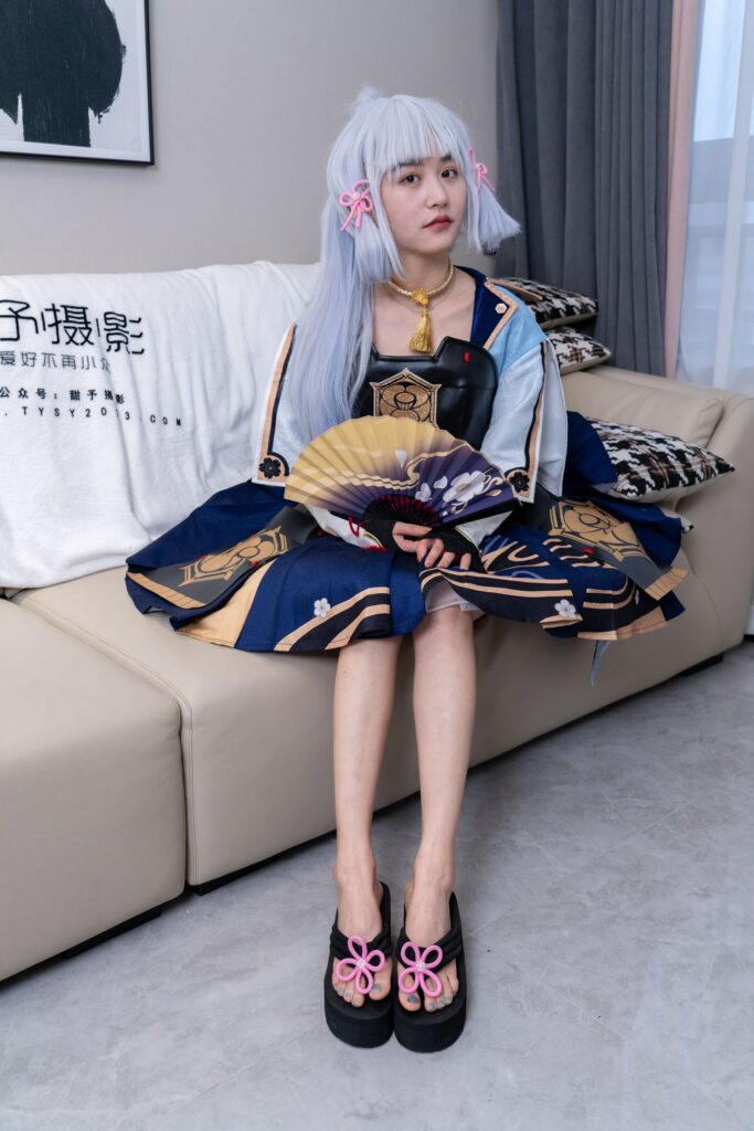 甜予攝影 NO.141 瀾瀾-cos服人字拖、白絲、裸足、撓腳心劇情[134P/3V/12.6GB]插圖2