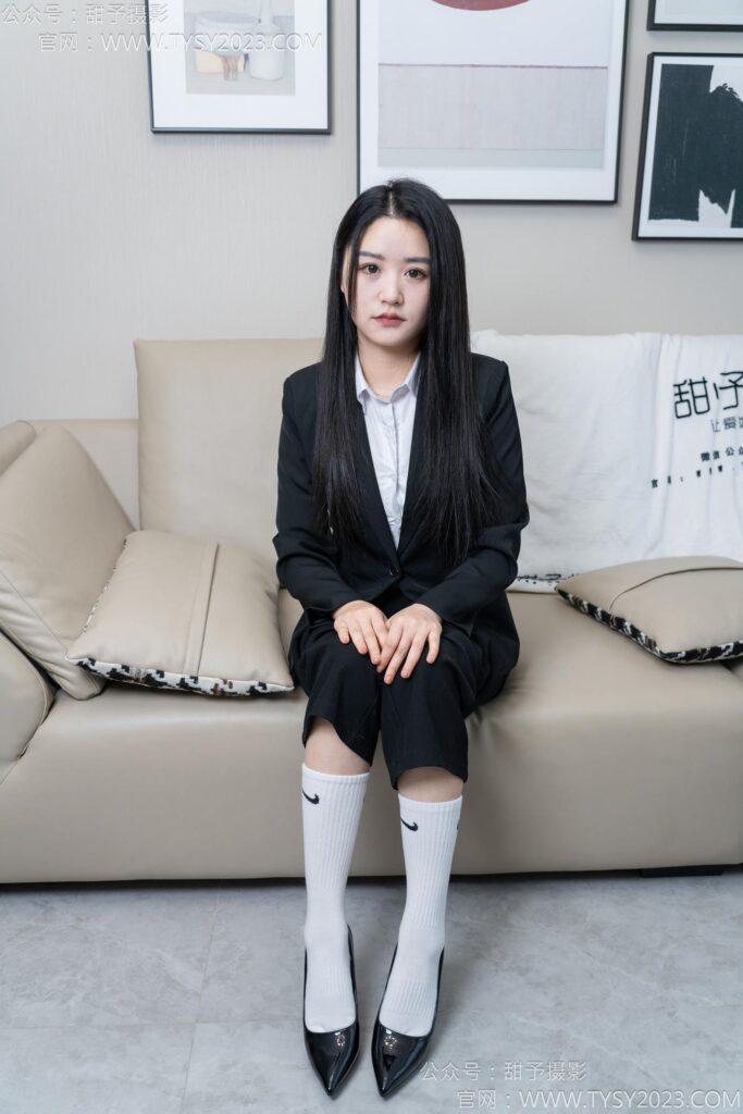 甜予攝影 NO.147 瀾瀾-涼鞋、高跟鞋、長(zhǎng)腿襪、白棉襪[172P/2V/12.4GB]插圖1