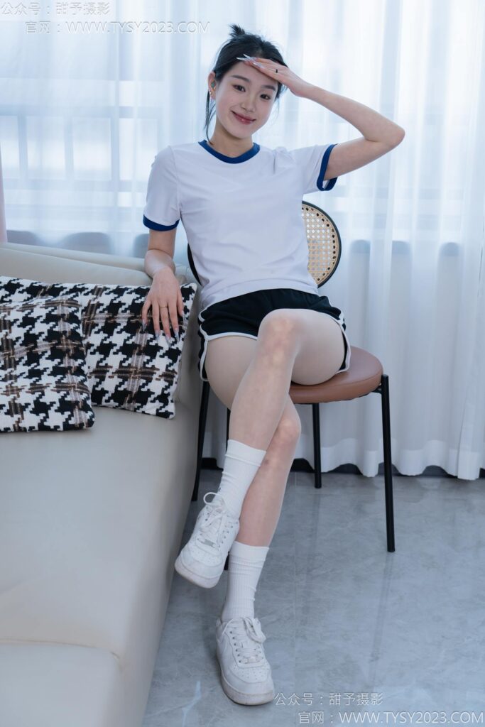 甜予攝影 NO.152 咻咻-板鞋、白棉襪、薄肉絲[130P/2V/9.75GB]插圖2