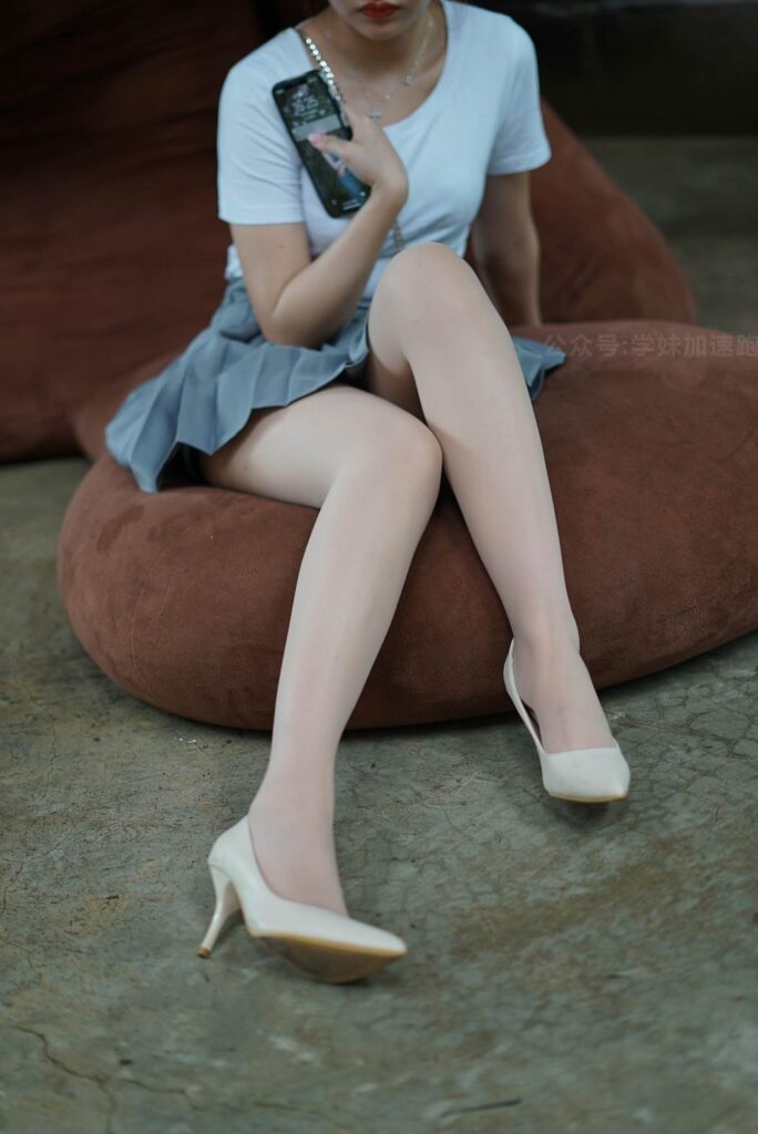 學(xué)妹加速跑 XM028《小唐學(xué)妹4(含SP)》[89P/1V/189MB]插圖1