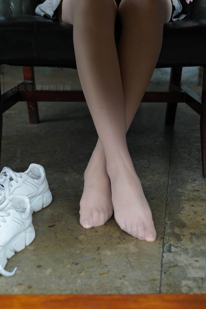 學(xué)妹加速跑 XM030《小唐學(xué)妹5(含SP)》[89P/1V/232MB]插圖2