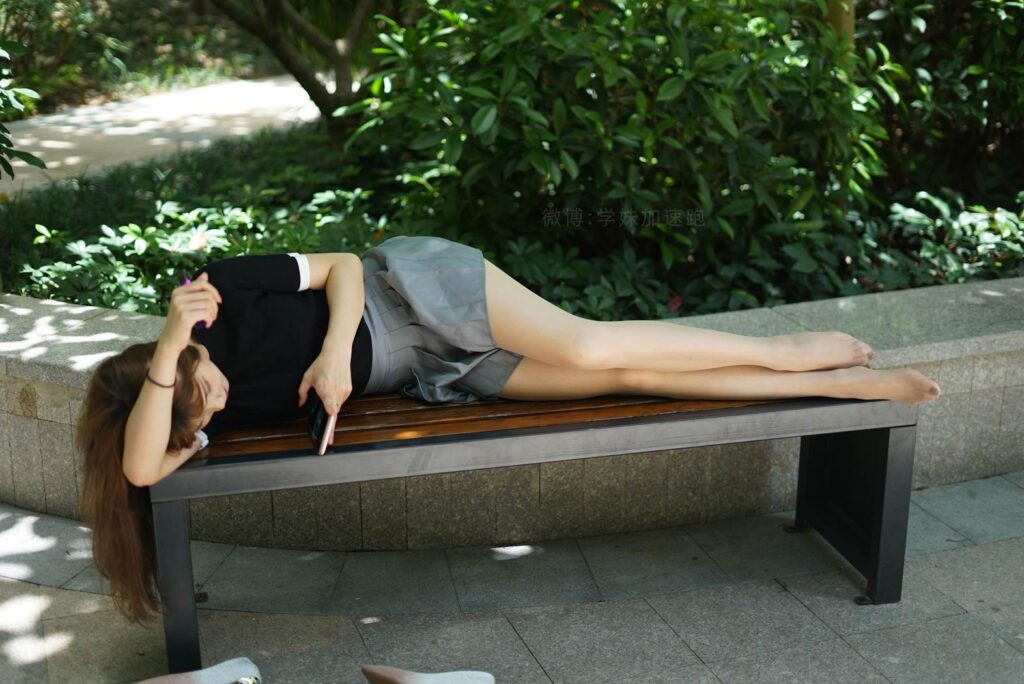 學(xué)妹加速跑 XM048 琪琪《這天氣看有點(diǎn)熱》[89P/1V/217MB]插圖1