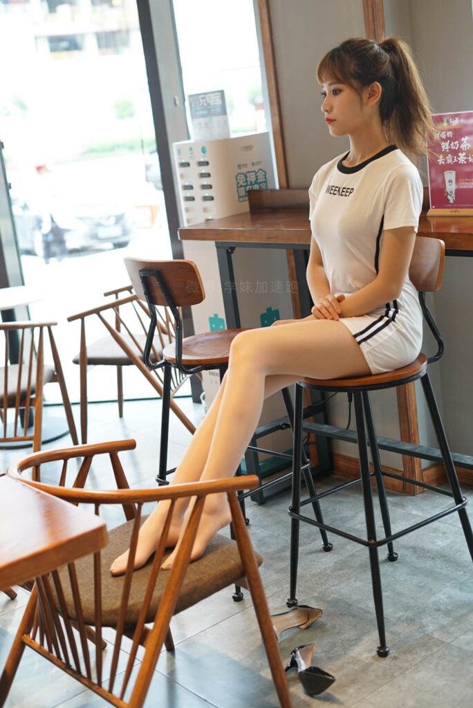 學妹加速跑 XM051 琪琪《很動感的少女》[98P/1V/234MB]插圖1