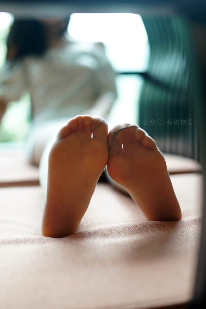 萌甜物語(yǔ) XM162 腿腿《春天來(lái)了穿花衣》[79P1V/697MB]插圖3