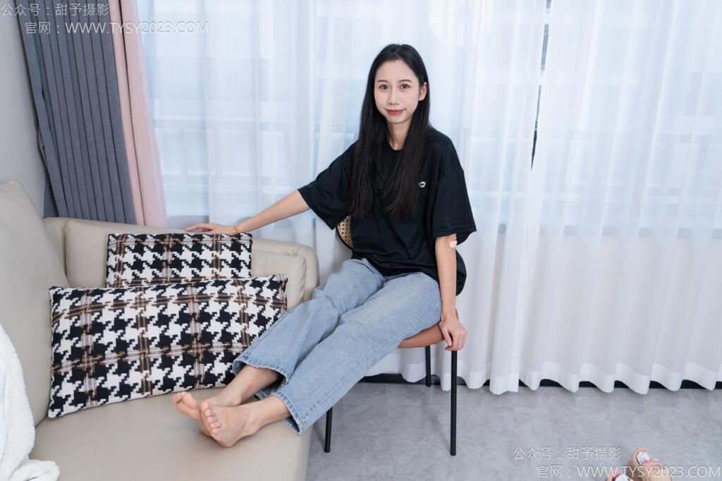 甜予攝影 NO.163 娃娃-板鞋、白棉襪、裸足[130P/2V/9.83GB]插圖1