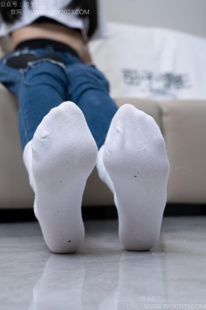 甜予攝影 NO.179 珞珞-高跟鞋、板鞋、人字拖、白棉襪[129P/2V/11.3GB]插圖2