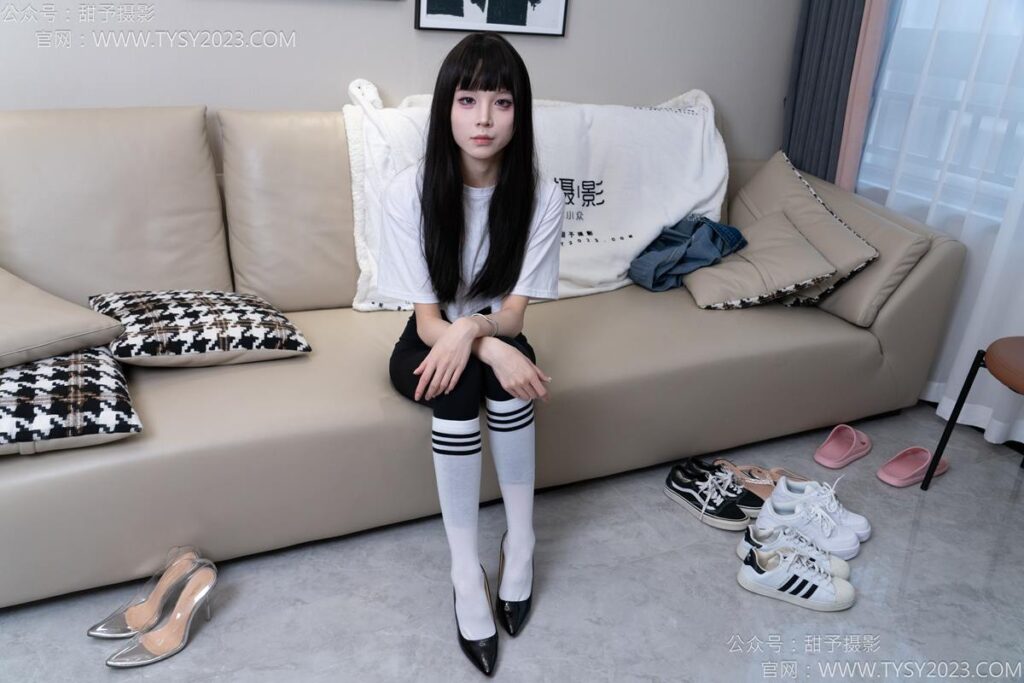 甜予攝影 NO.179 珞珞-高跟鞋、板鞋、人字拖、白棉襪[129P/2V/11.3GB]插圖